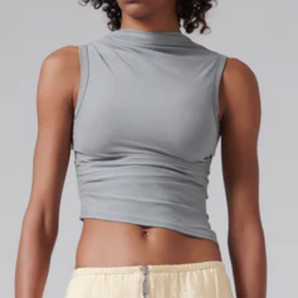 The line by K tank top. Size M - Picture 2 of 5